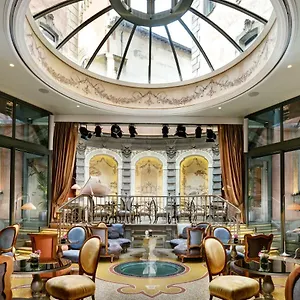 Chateau Monfort - Relais & Chateaux Otel Milano